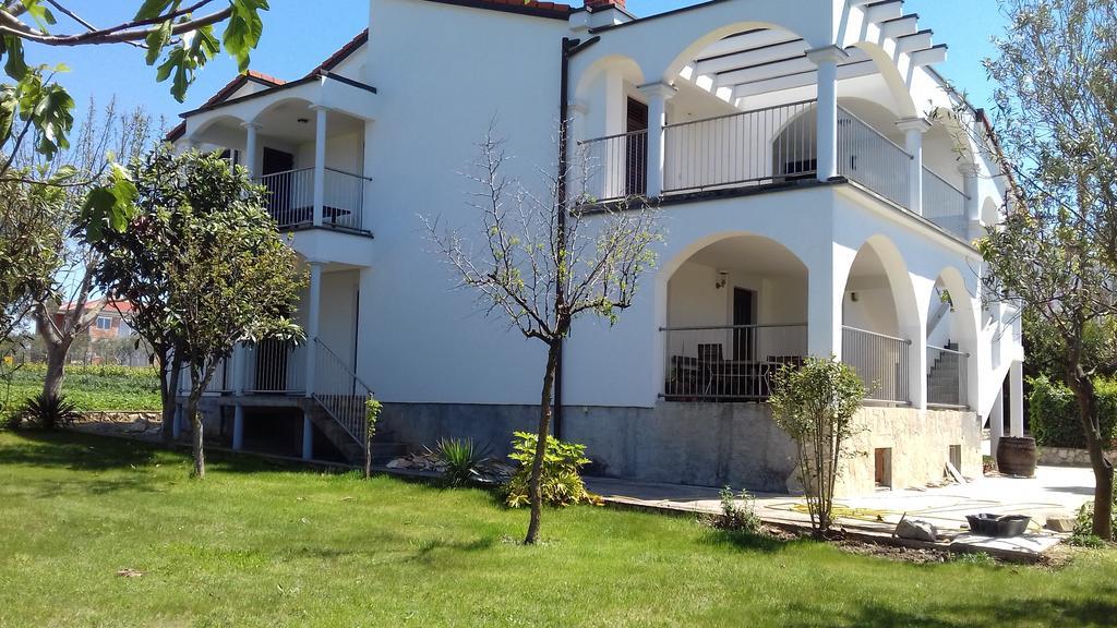 Apartments Pavlovic Ninski Stanovi Buitenkant foto