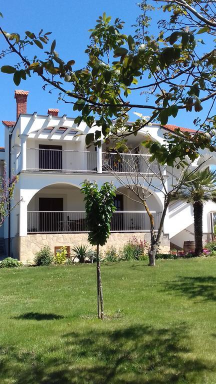 Apartments Pavlovic Ninski Stanovi Buitenkant foto